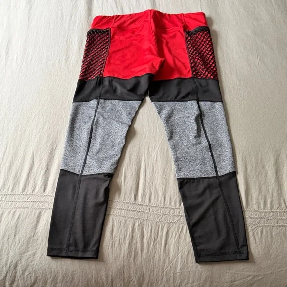 REFLEX Large sporty tights, red m black grey and mesh Colorblock Leggings - Picture 7 of 10